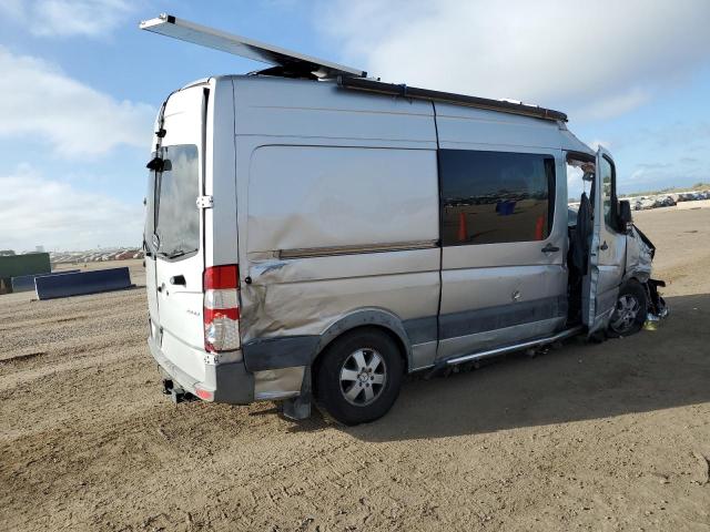WD3PE7CD5HP519632 - 2017 MERCEDES-BENZ SPRINTER 2500 Gümüş foto 3