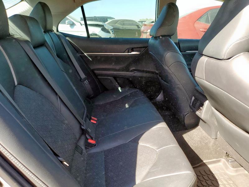 4T1B61HK6KU197069 - 2019 TOYOTA CAMRY XSE SILVER photo 10