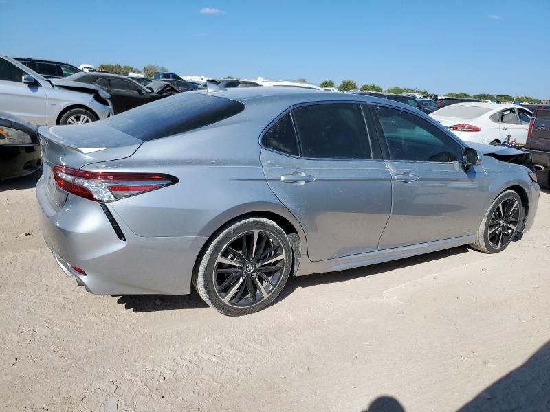 4T1B61HK6KU197069 - 2019 TOYOTA CAMRY XSE SILVER photo 3