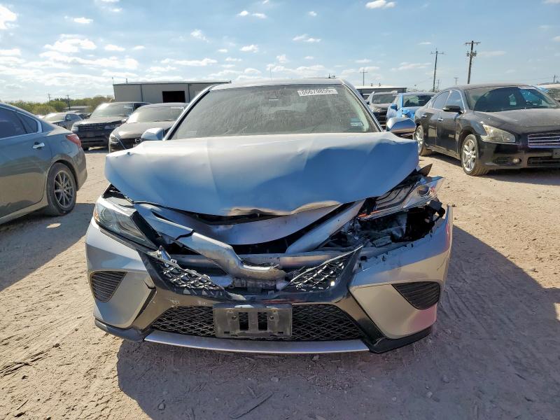 4T1B61HK6KU197069 - 2019 TOYOTA CAMRY XSE SILVER photo 5