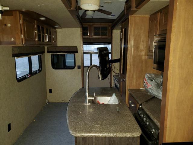 4YDF39128G4701150 - 2016 KEYSTONE MONTANA TAN photo 6