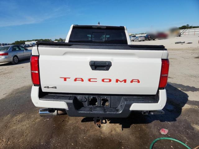 3TYLB5JN8RT017481 - 2024 TOYOTA TACOMA DOUBLE CAB Beyaz fotoğraf 6