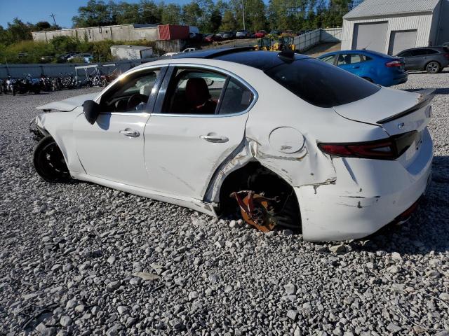 ZARFAEDNXH7552494 - 2017 ALFA ROMEO GIULIA Q4 Ақ фото 2