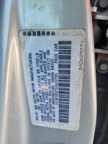 1Y1SK52871Z413755 - 2001 CHEVROLET GEO PRIZM BASE SILVER photo 12