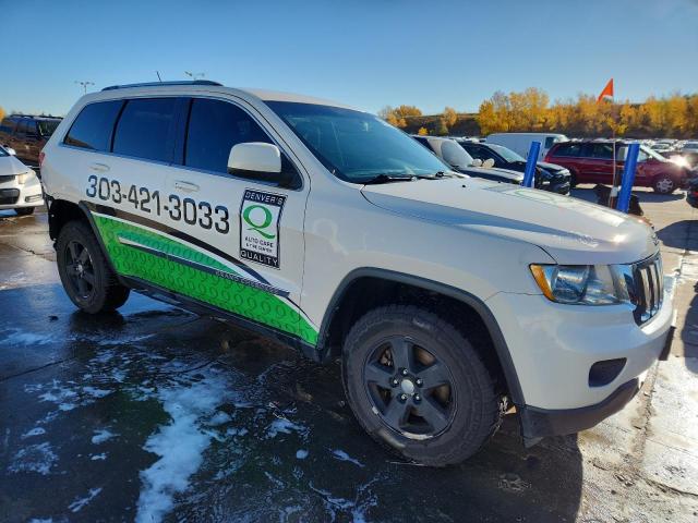 1C4RJFAG9CC297369 - 2012 JEEP GRAND CHER LAREDO WHITE photo 4