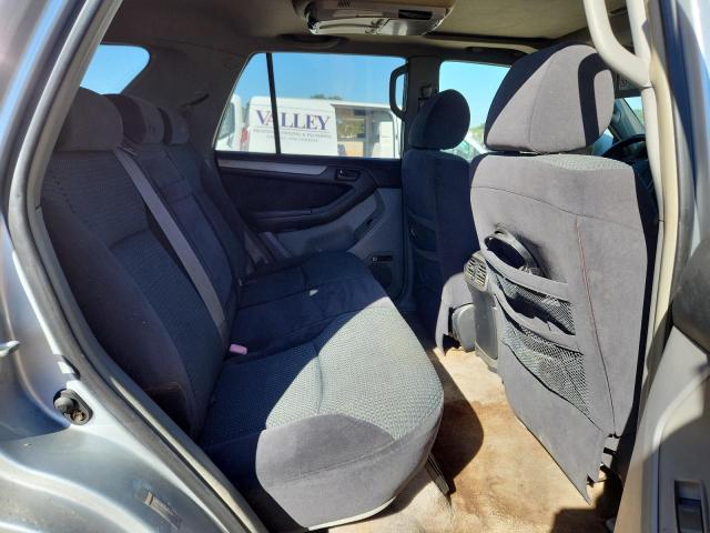 JTEBU14R948018186 - 2004 TOYOTA 4RUNNER SR5 银色 照片 11