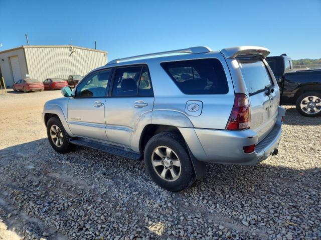JTEBU14R948018186 - 2004 TOYOTA 4RUNNER SR5 银色 照片 2