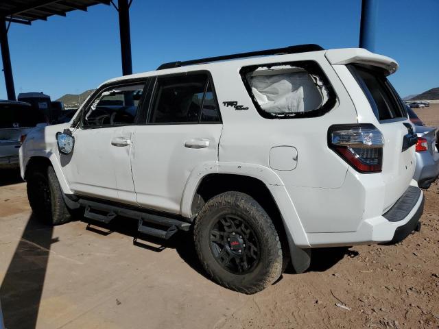 JTEBU5JR2K5637576 - 2019 TOYOTA 4RUNNER SR5/SR5 PREMIUM WHITE photo 2