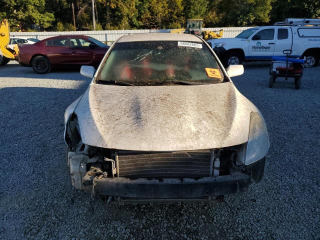 1N4AL2AP5AC152980 - 2010 NISSAN ALTIMA BASE WHITE photo 5