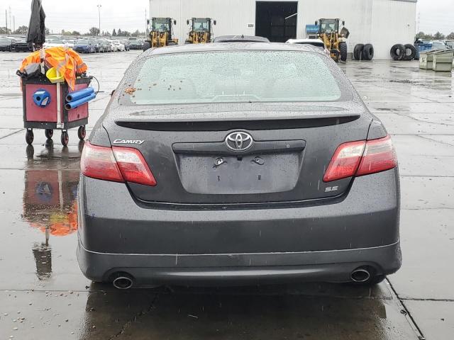 4T1BK46K09U077651 - 2009 TOYOTA CAMRY SE GRAY photo 6