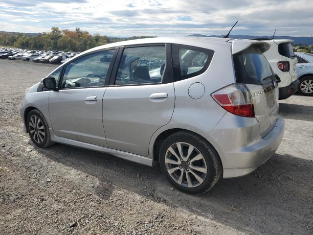 JHMGE8H53DC051266 - 2013 HONDA FIT SPORT فضي صورة 2