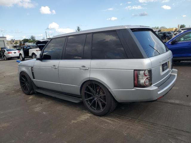 SALME1D4XCA377139 - 2012 LAND ROVER RANGE ROVE HSE SILVER photo 2