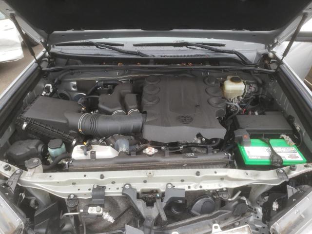 JTEBU5JR8H5423927 - 2017 TOYOTA 4RUNNER SR5/SR5 PREMIUM SILVER photo 7