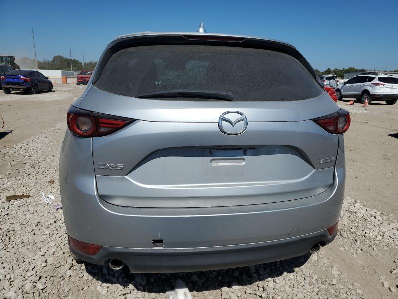 JM3KFADM1J0354130 - 2018 MAZDA CX-5 GRAND TOURING SILVER photo 6