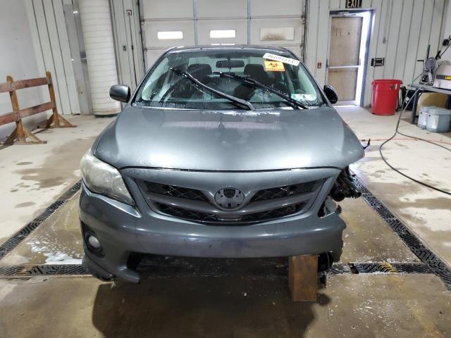 2T1BU4EE4BC636423 - 2011 TOYOTA COROLLA LE BASE CHARCOAL photo 5