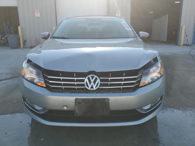 1VWCN7A32CC053931 - 2012 VOLKSWAGEN PASSAT SEL Beige photo 5