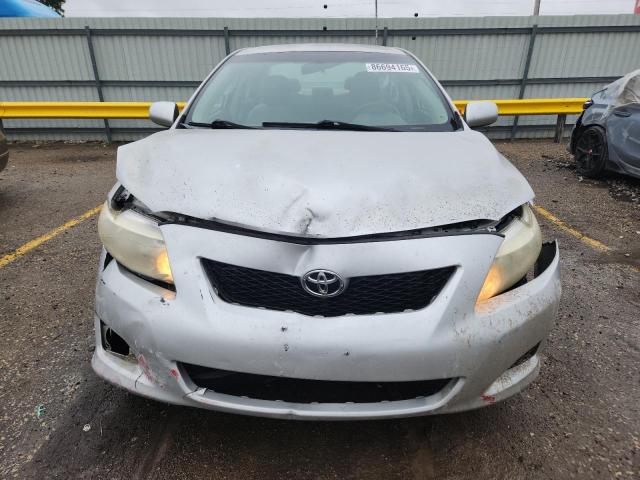 1NXBU40E39Z154168 - 2009 TOYOTA COROLLA BASE 银色 照片 5