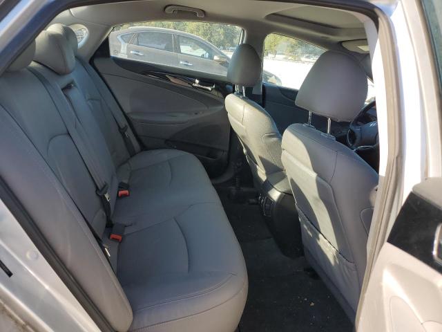 5NPEC4AC5DH656913 - 2013 HYUNDAI SONATA SE SILVER photo 10