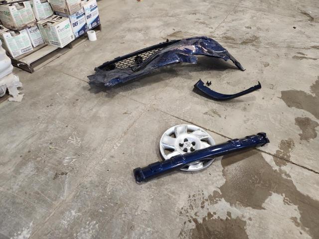 2T1KR32E94C218975 - 2004 TOYOTA COROLLA MA XR BLUE photo 12