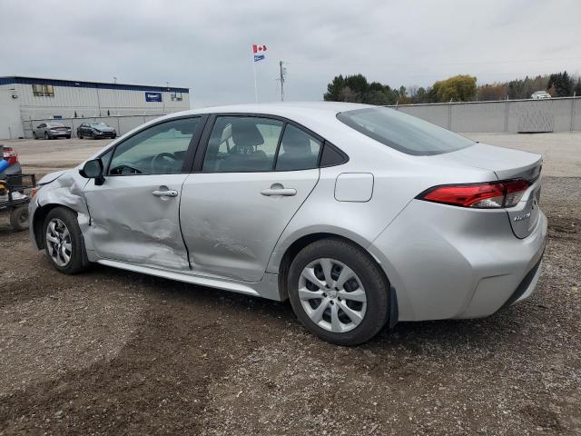 5YFBPMBE3NP345850 - 2022 TOYOTA COROLLA LE ვერცხლისფერი ფოტო 2