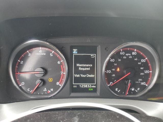 2T3JFREV0HW586329 - 2017 TOYOTA RAV4 SE Сірий фото 9