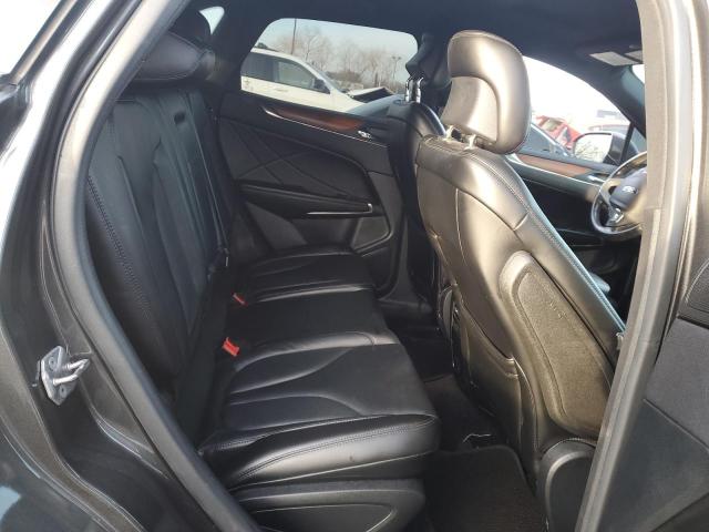 5LMCJ2C97HUL04004 - 2017 LINCOLN MKC SELECT Մոխրագույն լուսանկար 11