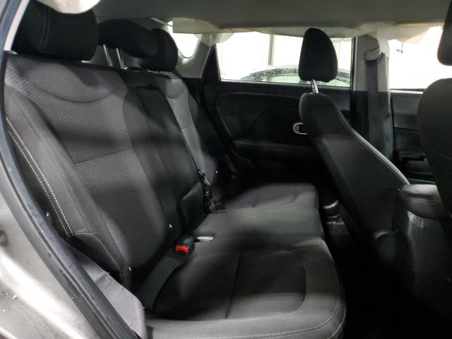 KNDJP3A50J7510871 - 2018 KIA SOUL + GRAY photo 10