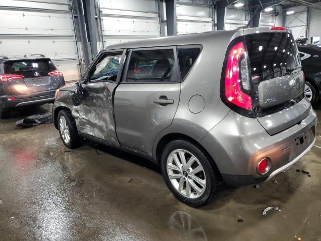 KNDJP3A50J7510871 - 2018 KIA SOUL + GRAY photo 2