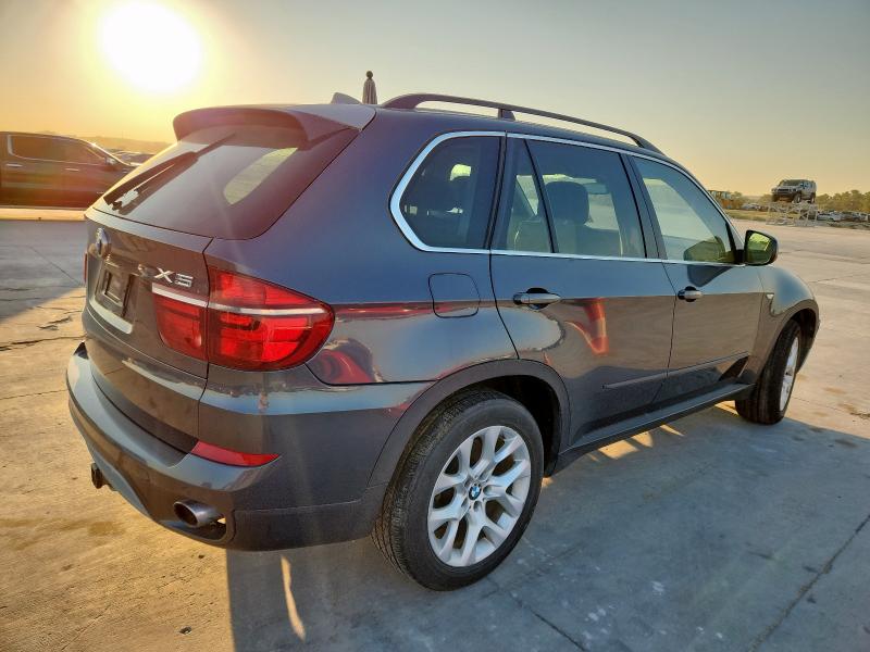 5UXZV4C5XD0B23500 - 2013 BMW X5 XDRIVE35I 石墨色 照片 3