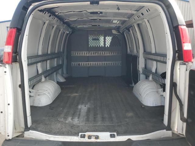 1GCWGAFP8M1261943 - 2021 CHEVROLET EXPRESS G2 WHITE photo 10