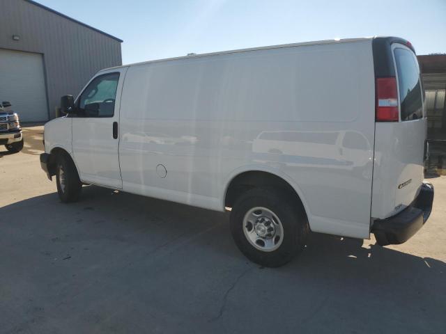1GCWGAFP8M1261943 - 2021 CHEVROLET EXPRESS G2 WHITE photo 2
