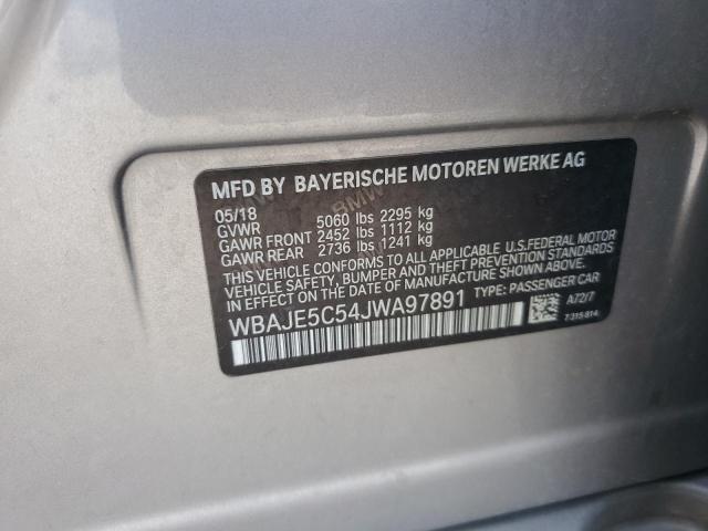 WBAJE5C54JWA97891 - 2018 BMW 540 I 银色 照片 12