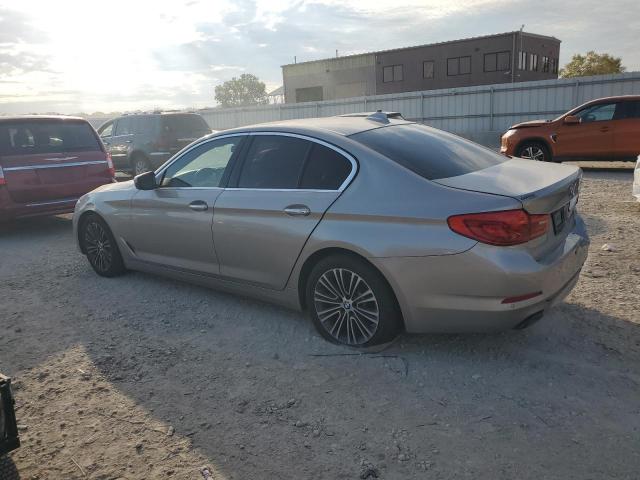WBAJE5C54JWA97891 - 2018 BMW 540 I 银色 照片 2