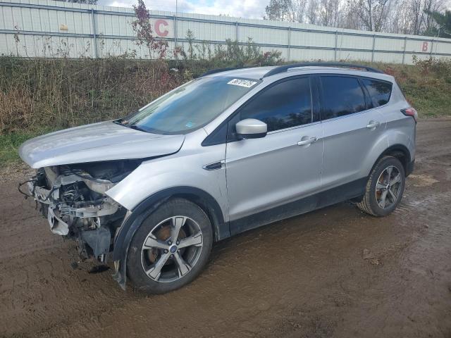 2017 FORD ESCAPE SE, null