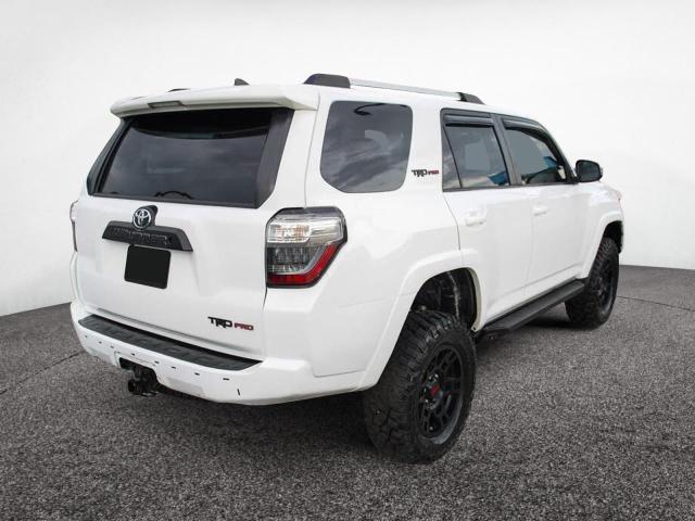 JTEBU5JR7J5484241 - 2018 TOYOTA 4RUNNER SR5/SR5 PREMIUM WHITE photo 4