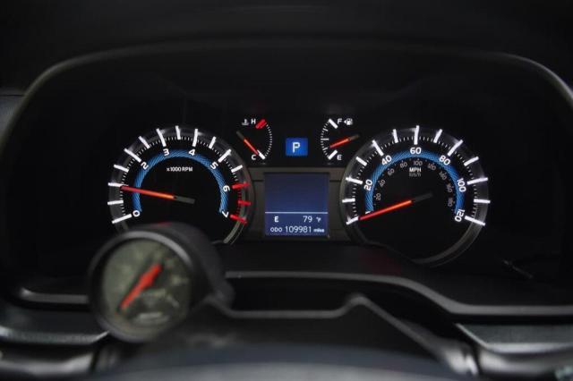 JTEBU5JR7J5484241 - 2018 TOYOTA 4RUNNER SR5/SR5 PREMIUM WHITE photo 8