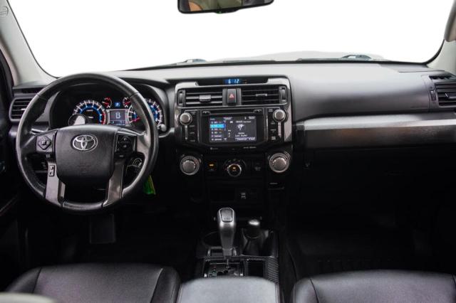 JTEBU5JR7J5484241 - 2018 TOYOTA 4RUNNER SR5/SR5 PREMIUM WHITE photo 9