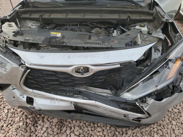 5TDGZRAH7MS516291 - 2021 TOYOTA HIGHLANDER XLE SILVER photo 12