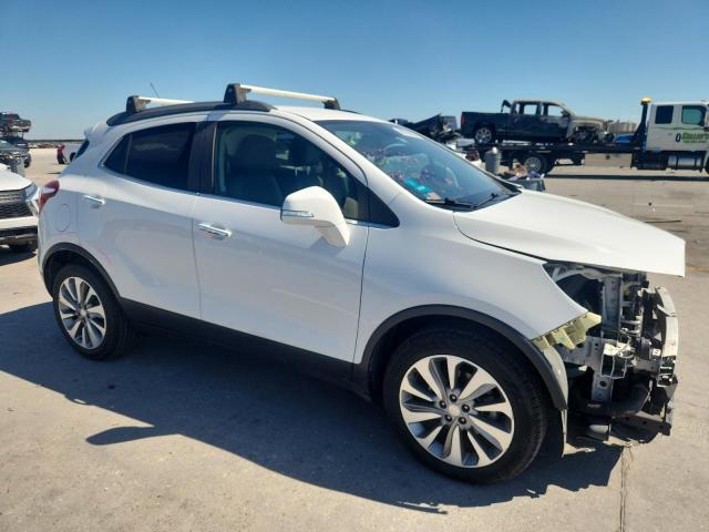 KL4CJASBXJB715351 - 2018 BUICK ENCORE PREFERRED WHITE photo 4