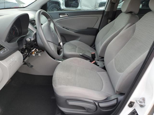 KMHCT4AEXGU110851 - 2016 HYUNDAI ACCENT SE WHITE photo 7
