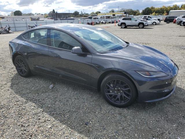 5YJ3E1EAXRF724234 - 2024 TESLA MODEL 3 灰色 照片 4