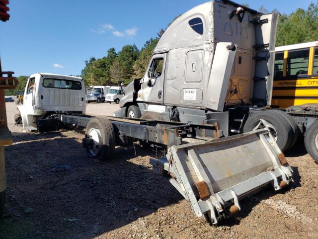 3ALACWFC9NDMV4590 - 2022 FREIGHTLINER M2 106 MEDIUM DUTY WHITE photo 2