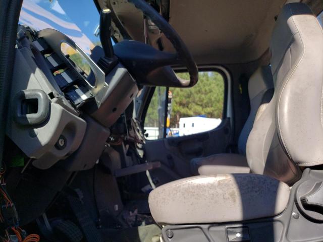 3ALACWFC9NDMV4590 - 2022 FREIGHTLINER M2 106 MEDIUM DUTY WHITE photo 7