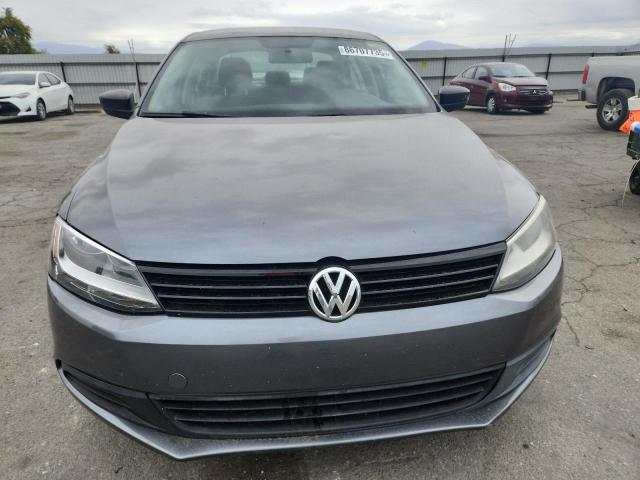 3VW2K7AJ3DM207050 - 2013 VOLKSWAGEN JETTA BASE Grau Foto 5
