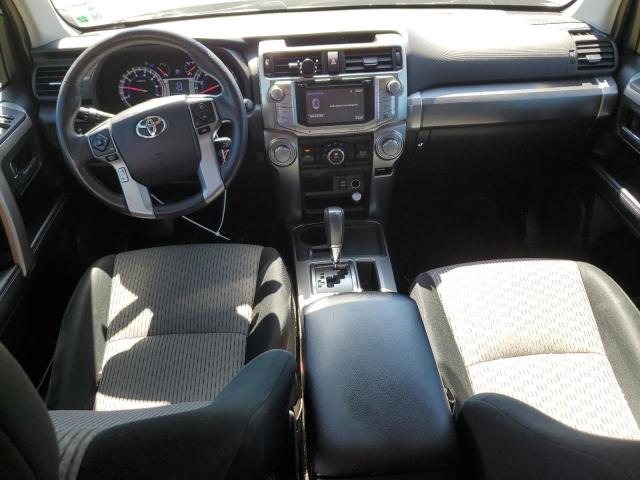 JTEZU5JR0J5180425 - 2018 TOYOTA 4RUNNER SR5 GRAY photo 8