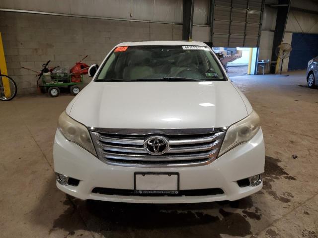 4T1BK3DB0BU421482 - 2011 TOYOTA AVALON BASE Biały zdjęcie 5