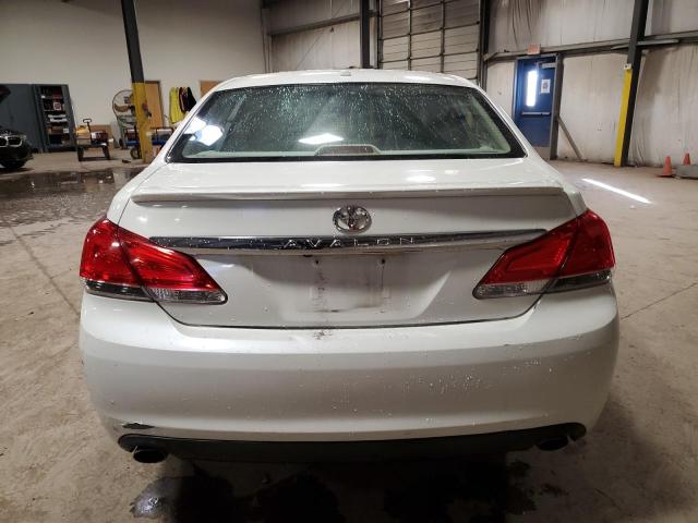 4T1BK3DB0BU421482 - 2011 TOYOTA AVALON BASE Biały zdjęcie 6