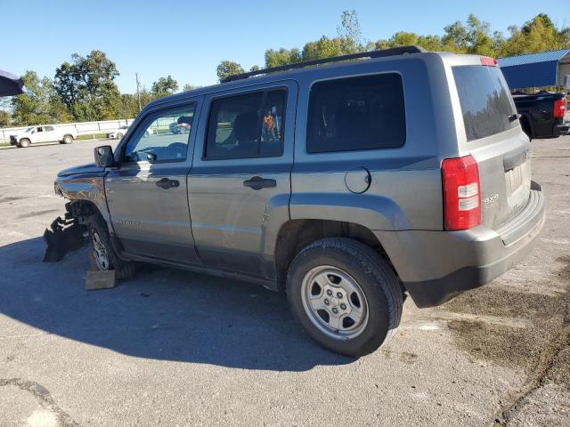 1C4NJRBB3DD165402 - 2013 JEEP PATRIOT SPORT 灰色 照片 2