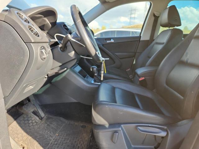 WVGBV7AX6FW608010 - 2015 VOLKSWAGEN TIGUAN S ნაცრისფერი ფოტო 7