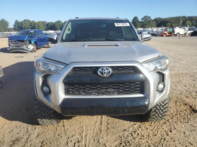 JTEBU5JR3G5365093 - 2016 TOYOTA 4RUNNER SR5/SR5 PREMIUM GRAY photo 5